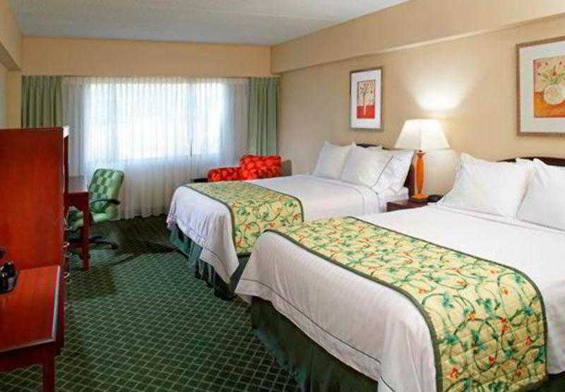 Fairfield Inn & Suites Parsippany Exterior photo